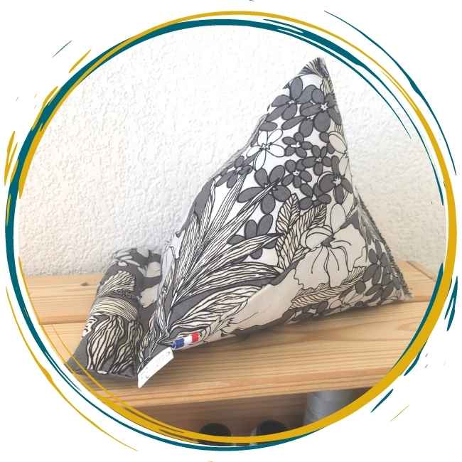 RHAPSO Couture, commande personnalisée de Mailys - mini berlingot support de téléphone