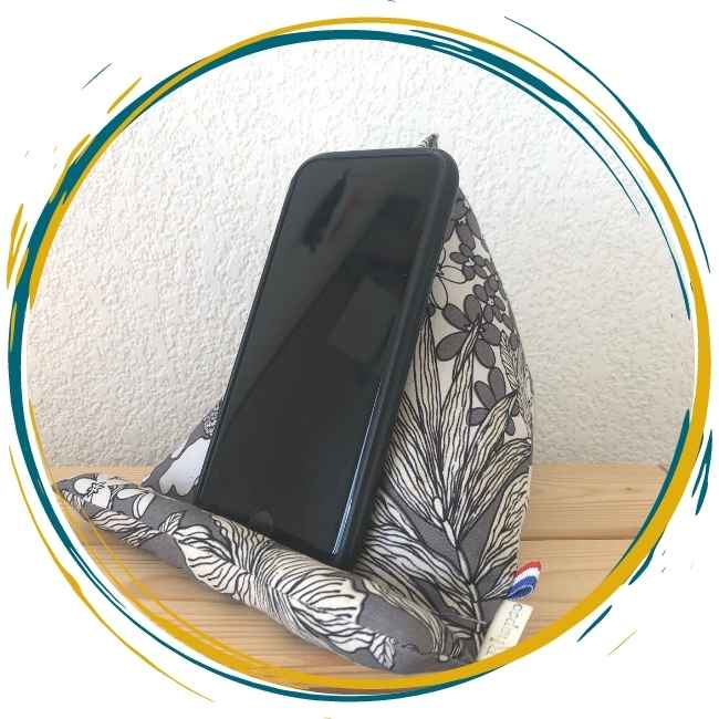 RHAPSO Couture, commande personnalisée de Mailys - mini berlingot support de téléphone