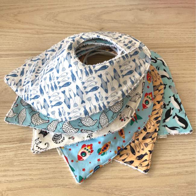 RHAPSO Couture, la commande personnalisée d'Isa L - bavoirs RHAPSO Couture, la commande personnalisée d'Isa L - bavoirs