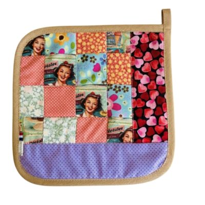 Rhapso Couture : univers de la cuisine, manique carrée, patchwork retro