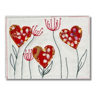 Rhapso Couture: carte postale , collection love, coeurs en fleurs