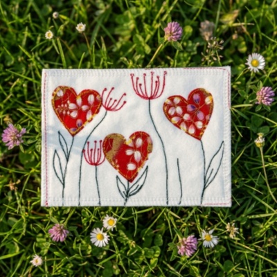 Rhapso Couture: carte postale , collection love, coeurs en fleurs