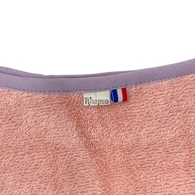 Rhapso Couture : serviette à cheveux forme turban ou goutte d'eau, éponge rose, biais violet